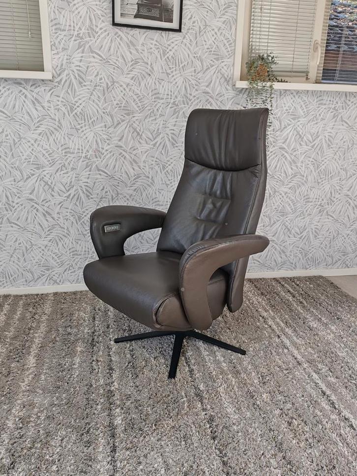 De Toekomst Twice elektrische relax fauteuil op accu, Huis en Inrichting, Fauteuils, Zo goed als nieuw, Leer, Ophalen of Verzenden