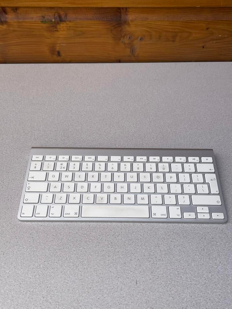 Apple Magic Keyboard A1314, Computers en Software, Toetsenborden, Ophalen of Verzenden, Zo goed als nieuw