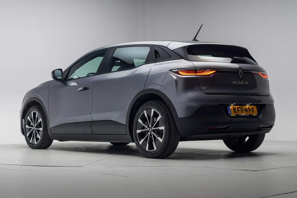 Renault Mégane E-Tech EV60 Optimum Charge Evolution 3-fase, 0 cilinders, Gebruikt, Lichtsensor, 33 min