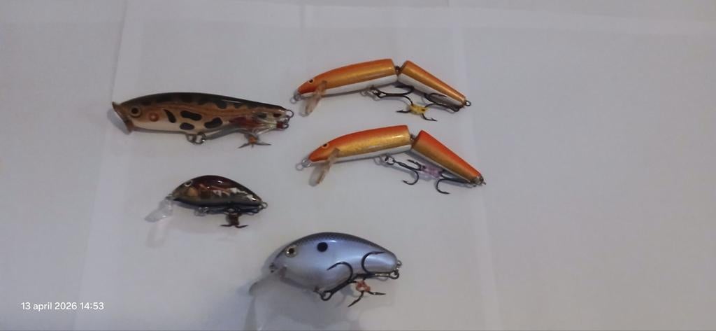 Brievenbus doosje met kunstaas Rapala Salmo Strike King, Watersport en Boten, Hengelsport | Roofvissen, Ophalen of Verzenden, Zo goed als nieuw