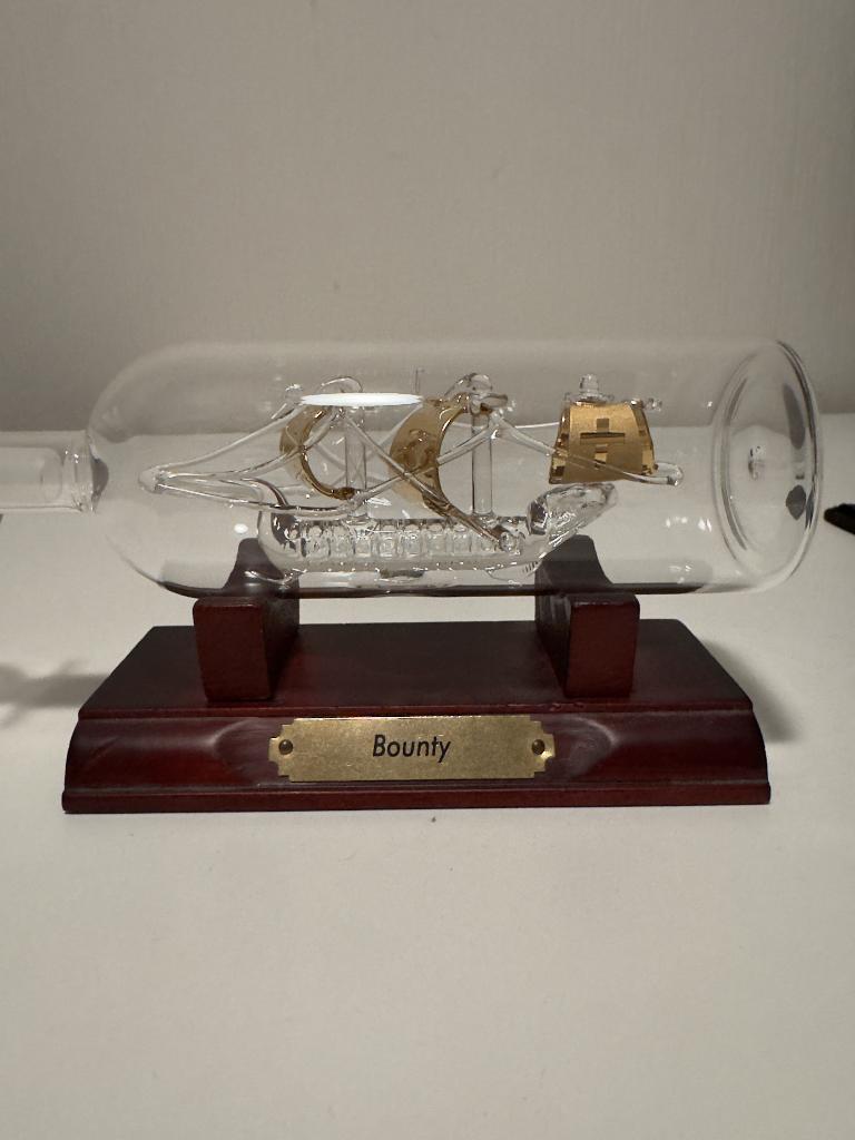 Schip in Fles bounty - 20cm x 5cm, Hobby en Vrije tijd, Modelbouw | Boten en Schepen, Ophalen of Verzenden, Zo goed als nieuw