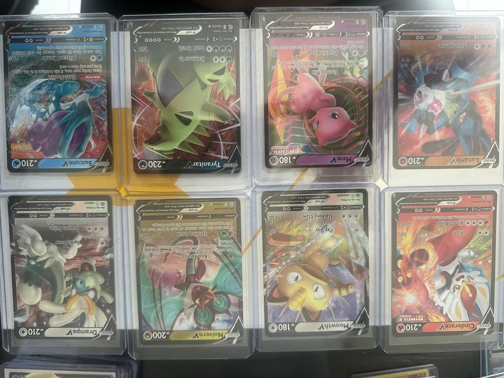 Pokémon V kaarten: Suicune, Tyranitar, Mew, Lucario en meer, Ophalen of Verzenden, Nieuw, Meerdere kaarten, Foil