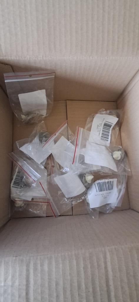 Deurpaneel clipjes volkswagen caddy, Ophalen of Verzenden