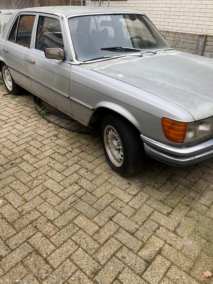 Mercedes 280S oldtimer, Auto's, Oldtimers, Particulier, Trekhaak, Mercedes-Benz, Benzine, Sedan, Automaat, Zilver of Grijs, Blauw