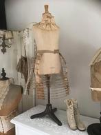 Antieke kinderpaspop met crinoline., Ophalen of Verzenden