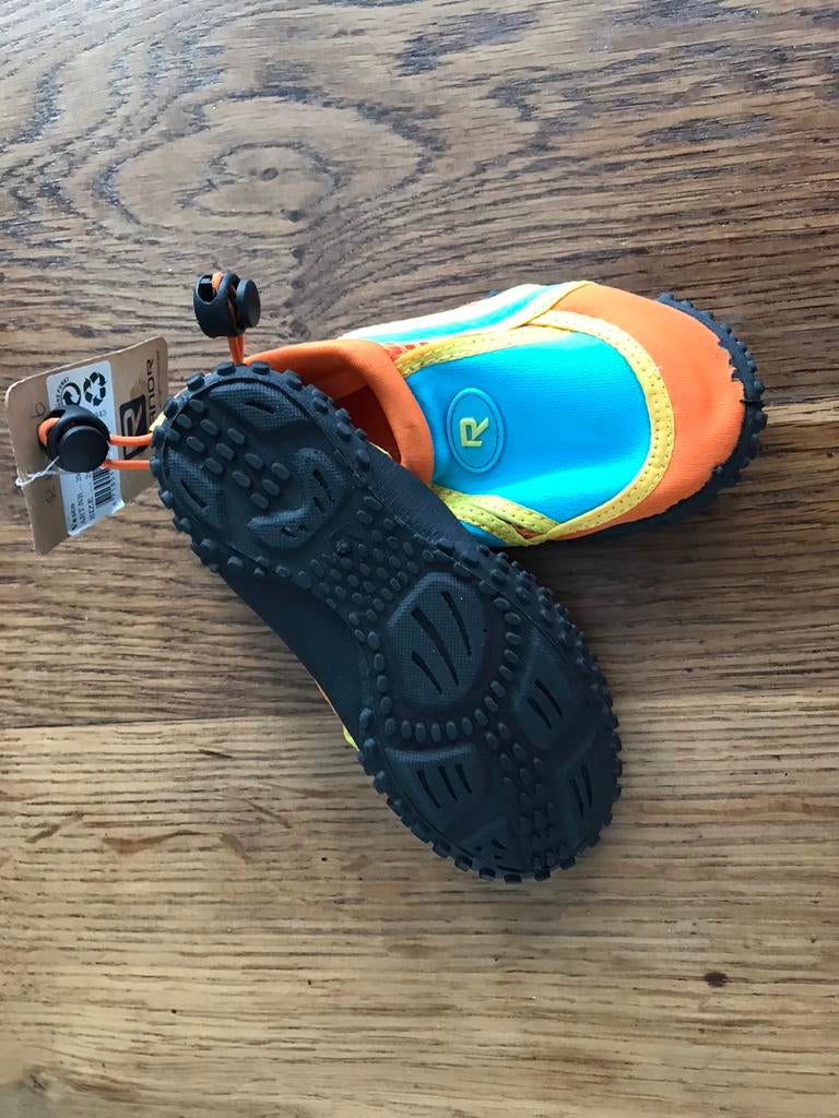 Rucanor waterschoenen maat 26 - ideaal voor waterpret!, Kinderen en Baby's, Kinderkleding | Schoenen en Sokken, Jongen of Meisje