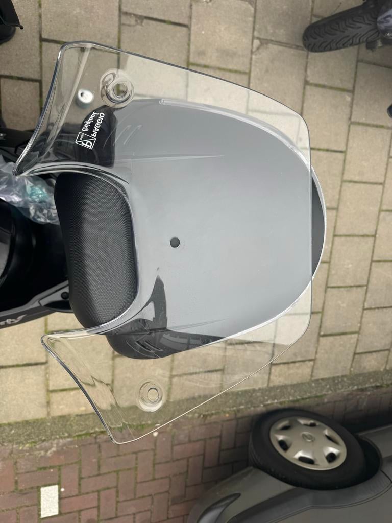 Originele lage windscherm Piaggio Beverly, Ophalen of Verzenden, Zo goed als nieuw, Benzine, Zip