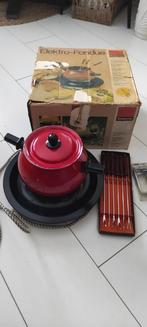 Vintage elektrische fondueset fonduepan Rowenta rood, Witgoed en Apparatuur, Fonduesets, Ophalen of Verzenden, Gebruikt, Elektrisch