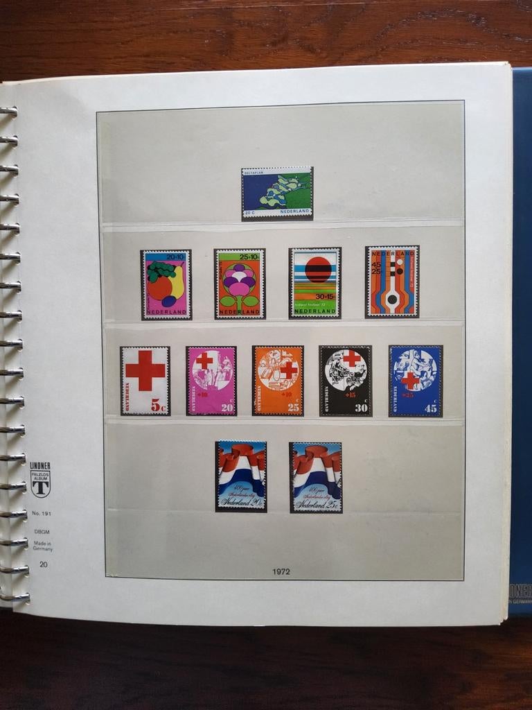 Lindner Album Nederland 1972-1988 - Leuke collectie, Ophalen of Verzenden, Nederland