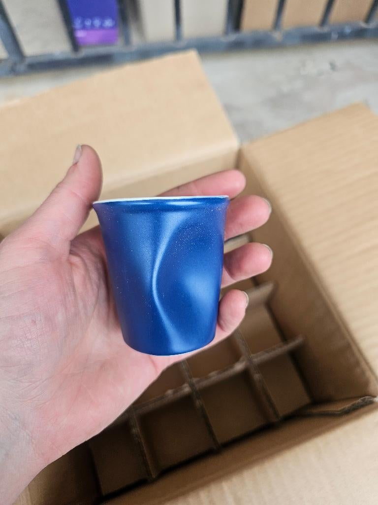 Revol Froissés espressokopjes blauw en paars, Huis en Inrichting, Keuken | Servies, Ophalen, Overige typen, Nieuw, Overige stijlen