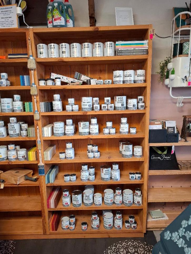 Hoge Douglas houten kast, Huis en Inrichting, Kasten | Boekenkasten, Zo goed als nieuw, 100 tot 150 cm, 200 cm of meer, 25 tot 50 cm