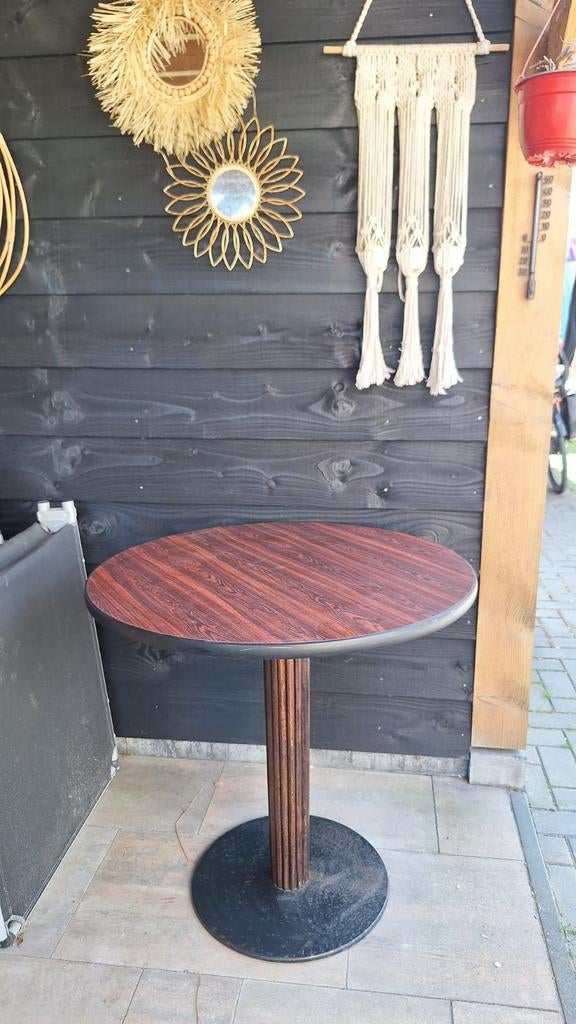 Vintage ronde bistrotafel met houtlook blad 80cm, Tuin en Terras, Tuintafels, Ophalen, Gebruikt, Rond, Kunststof