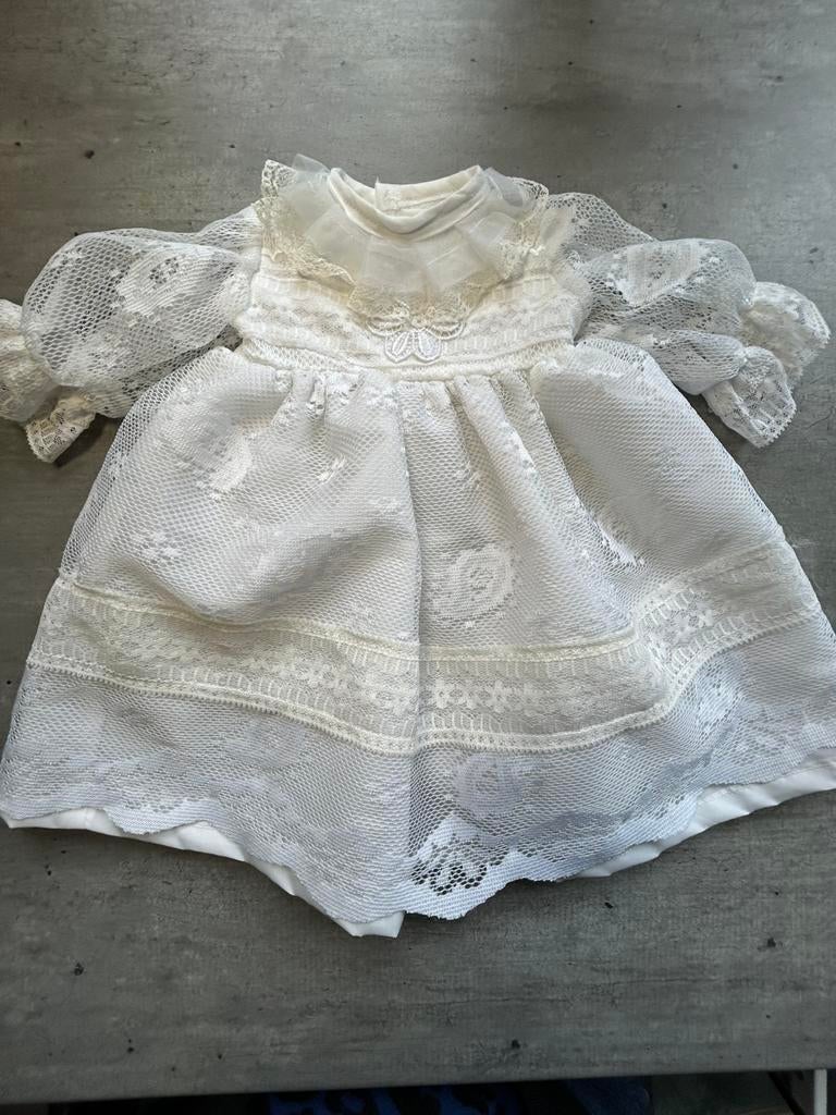 Vintage poppen beren jurk, wit, Verzamelen, Poppen, Nieuw, Ophalen of Verzenden, X, Kleertjes