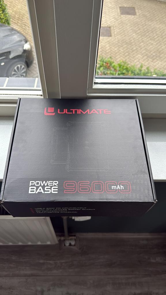 Ultimate powerbank power base 96000 mah, Ophalen of Verzenden, Zo goed als nieuw