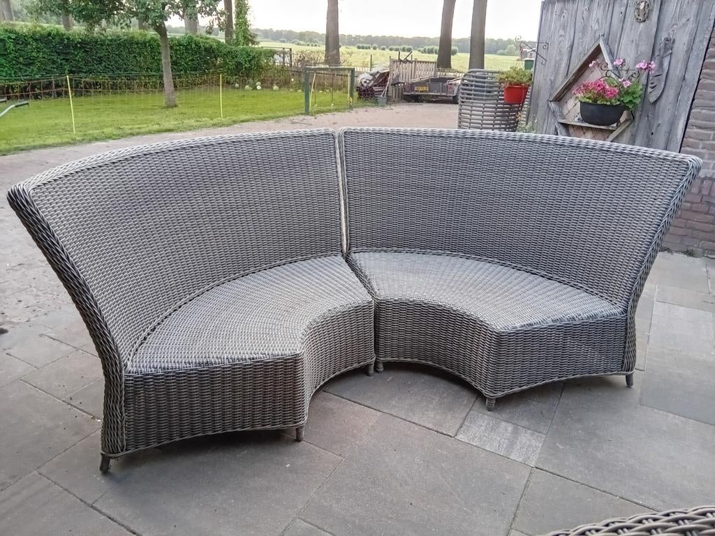 Mooie wicker tuinbankjes, set van 2, Ophalen, Gebruikt, Wicker
