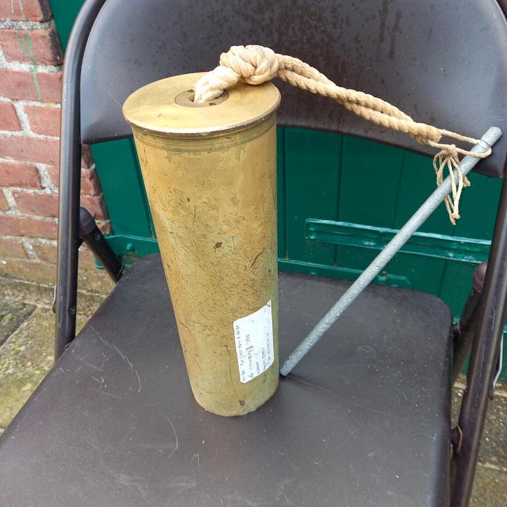 Alarmgong granaathuls DATED 1945, Verzamelen, Militaria | Tweede Wereldoorlog, Hulzen of Bodemvondsten, Nederland, Ophalen of Verzenden