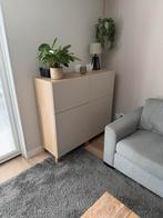 Leuke wandkast van Ikea, Huis en Inrichting, Kasten | Stellingkasten, Ophalen, Zo goed als nieuw