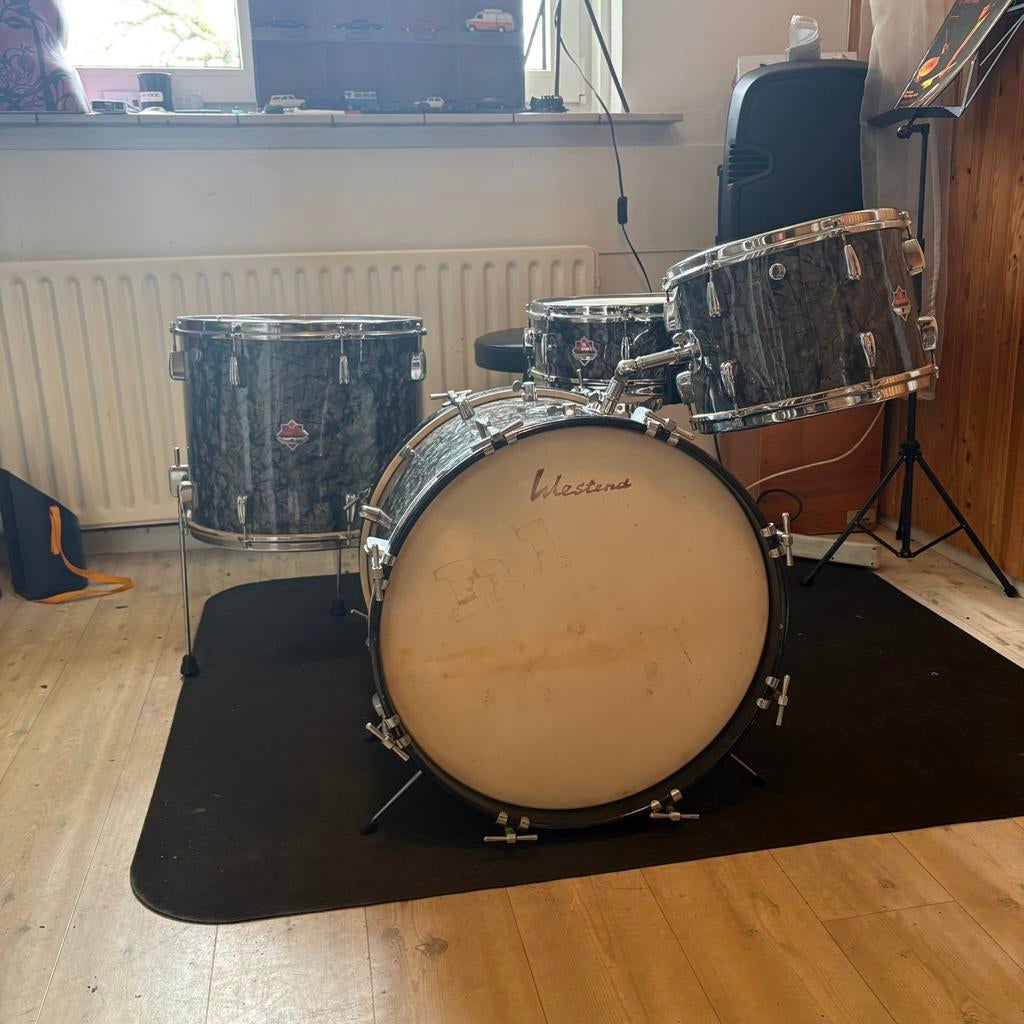 Prachtige Westend uit 1960 met kalfsvellen, Ophalen, Zo goed als nieuw, Overige merken