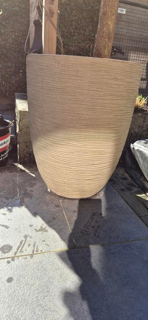 Grote beige kunststof buitenpot - Ø46cm H58cm merk Capi, Tuin en Terras, Bloempotten, Ophalen, Kunststof, 40 cm of meer, Rond
