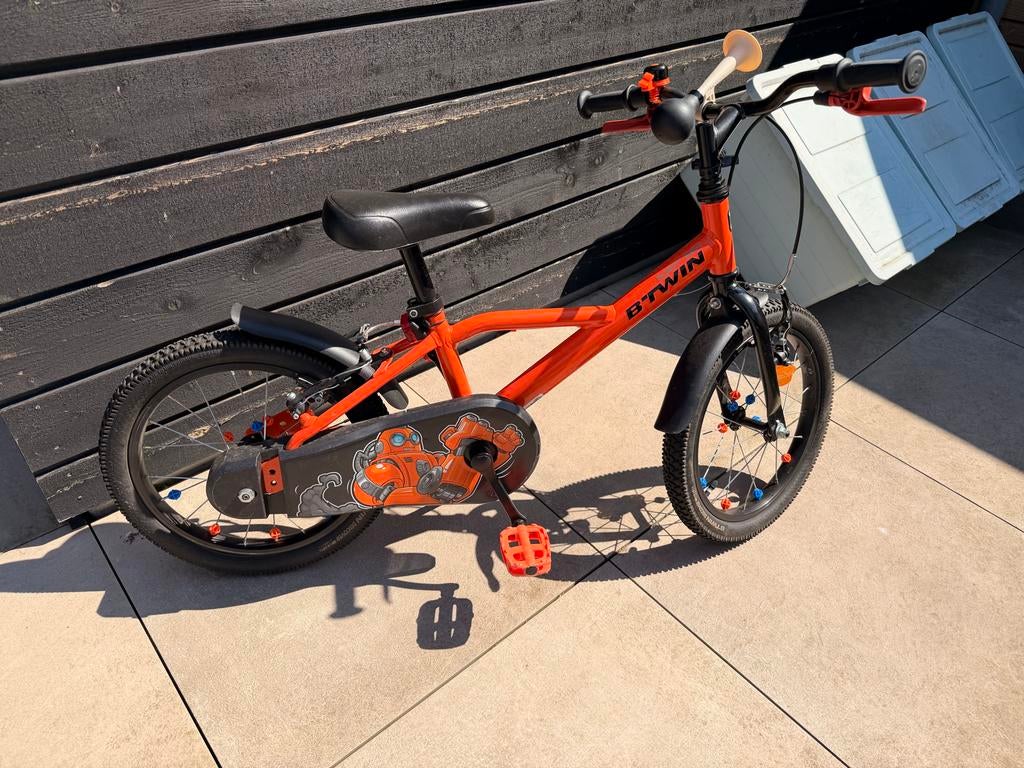 Leuke kinderfiets 16 inch - B'TWIN, Fietsen en Brommers, Fietsen | Kinderfietsjes, Ophalen, Gebruikt, Velgrem, 16 tot 20 inch