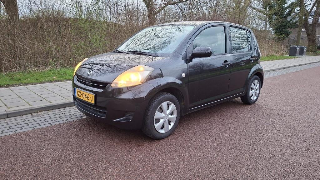 Daihatsu Sirion 2008 Zwart, Voorwielaandrijving, Stof, Zwart, Sirion