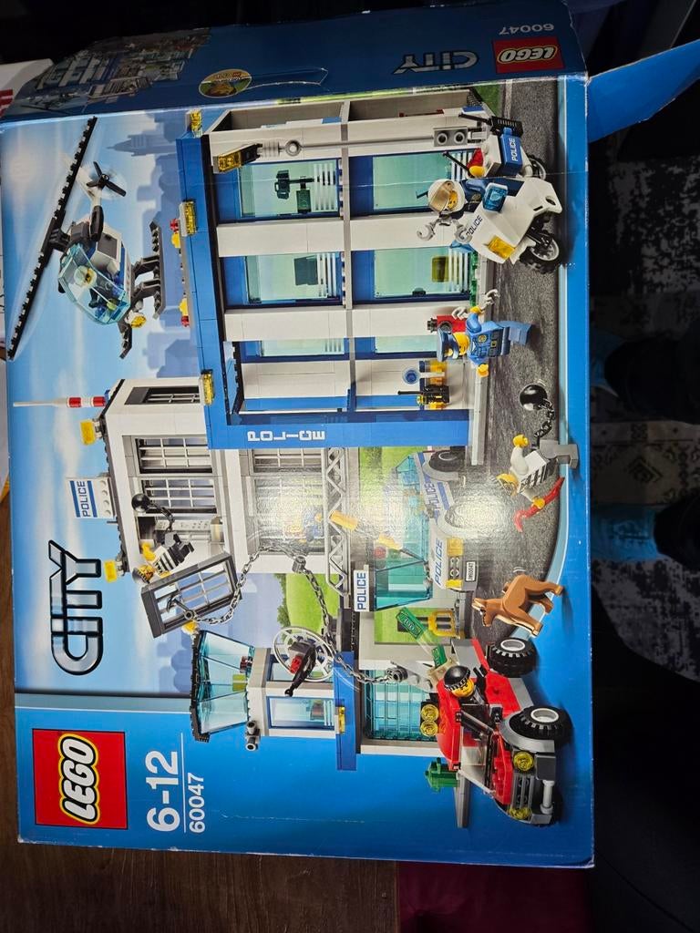 LEGO City Politiebureau 60047, Ophalen of Verzenden, Zo goed als nieuw