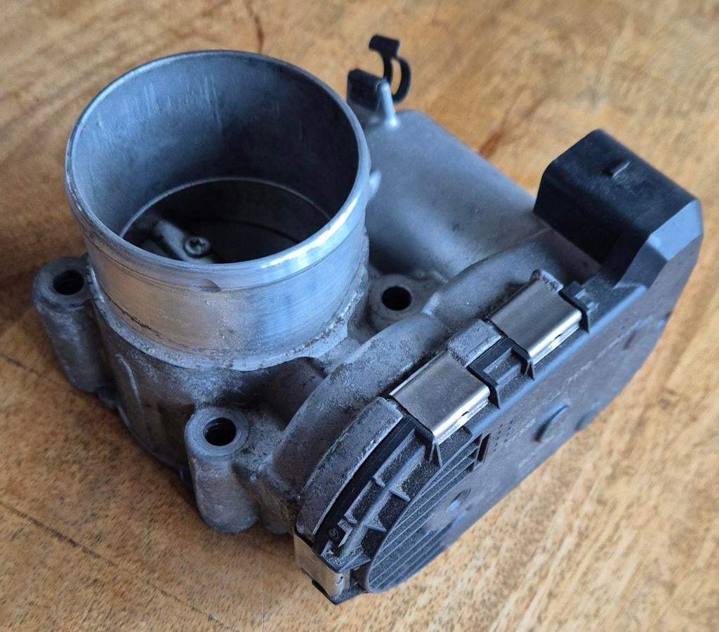 FoMoCo (Bosch) gasklephuis 7S7G-9F991-CA, Ophalen of Verzenden, Gebruikt, Renault