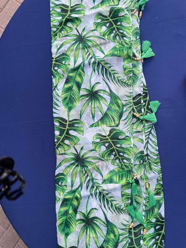 Sjaal nieuw, Ophalen, Zo goed als nieuw