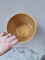 Okergele Keramieken Bloempot voor Dille en Kamille, Tuin en Terras, Rond, Binnen, Ophalen of Verzenden, Zo goed als nieuw