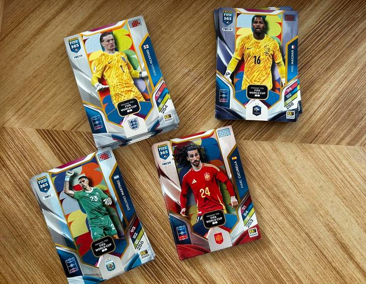 Panini Adrenalyn XL ~ FWC, Verzamelen, Sportartikelen en Voetbal, Zo goed als nieuw, Spelerskaart, Buitenlandse clubs, Verzenden