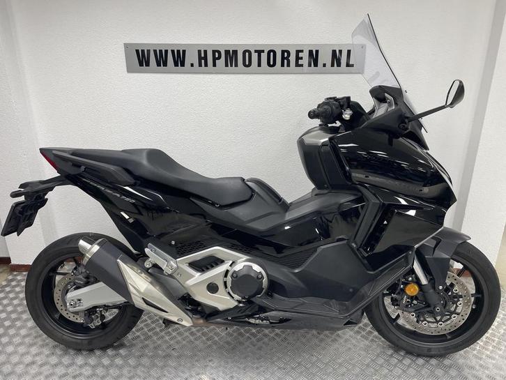 Honda NSS 750 FORZA ABS TC BLACK EDITION BOVAGGARANTIE !, Motoren, Motoren | Honda, Bedrijf, Scooter, meer dan 35 kW, ABS, LED Verlichting