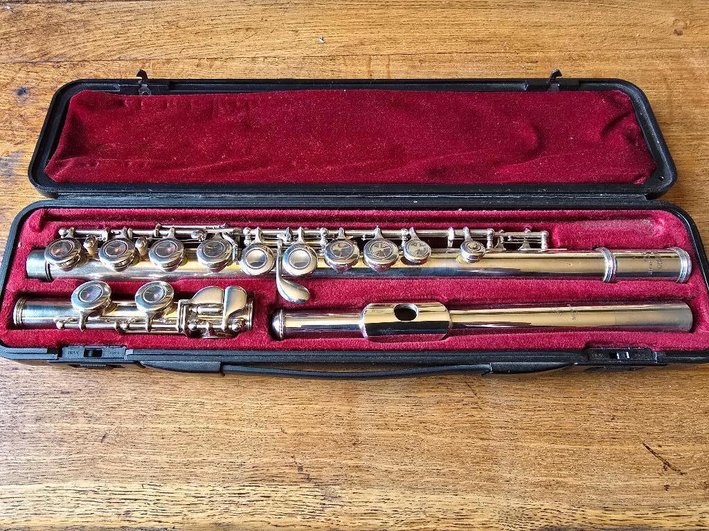 Yamaha 311 dwarsfluit met massief zilveren kop, Muziek en Instrumenten, Blaasinstrumenten | Dwarsfluiten en Piccolo's, Ophalen
