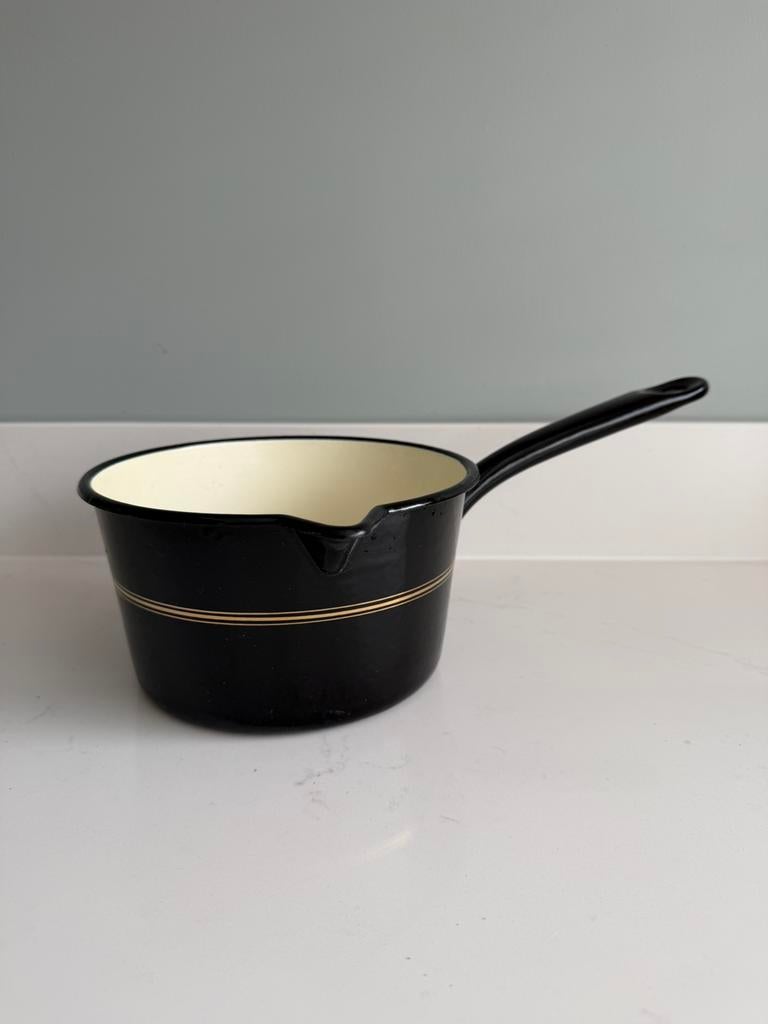 Zwart emaille steelpan met gouden bies, Ophalen of Verzenden