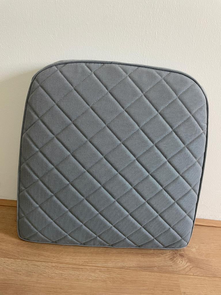 4 nieuwe grijze tuinkussens, Computers en Software, Laptophoezen, Ophalen, 15 inch, Nieuw