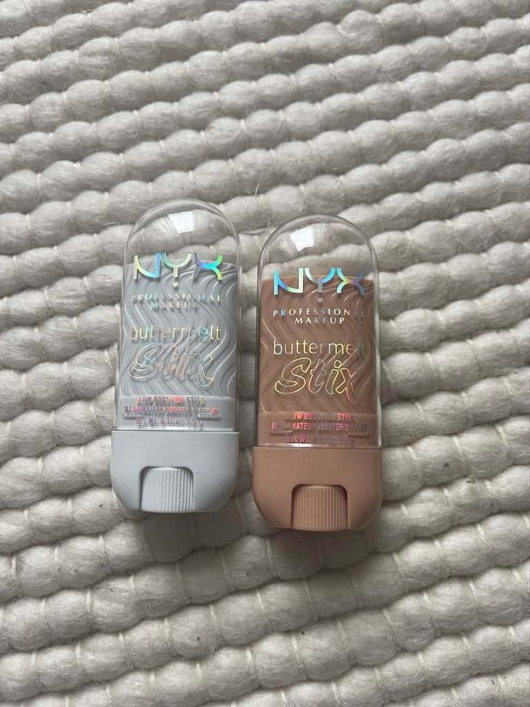 NYX Buttermelt Stix - 2 stuks, Overige kleuren, Gehele gezicht, Nieuw, Ophalen of Verzenden