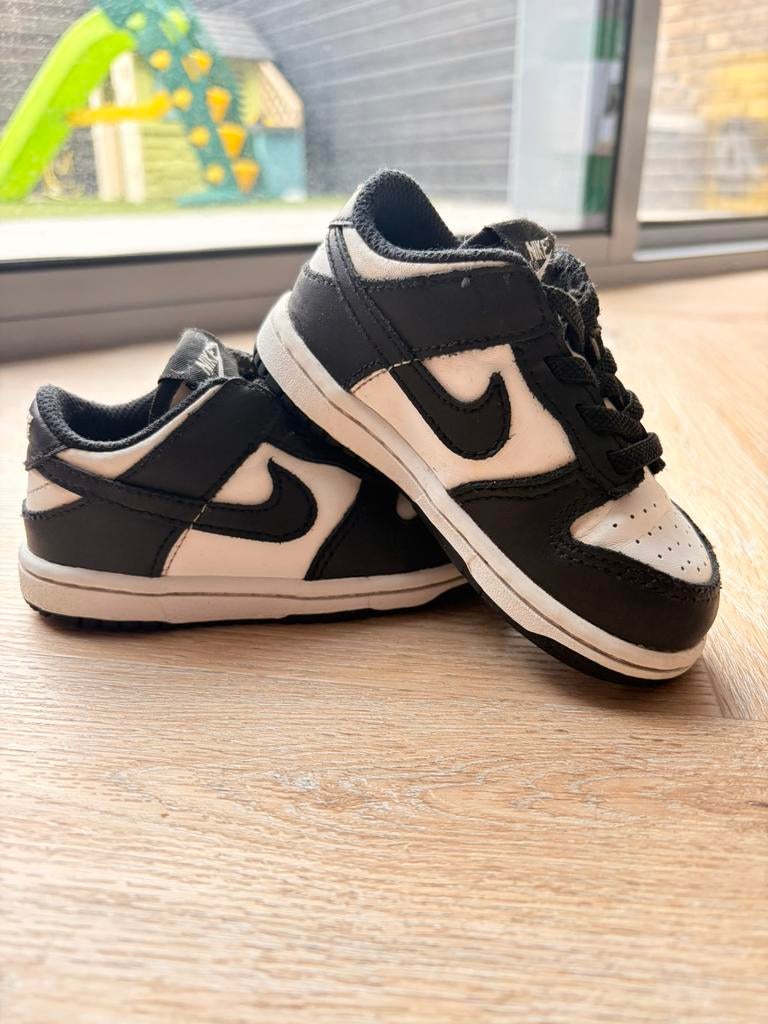 Nike dunk low black white maat 23,5, Ophalen of Verzenden, Gebruikt, Jongen of Meisje, Sportschoenen