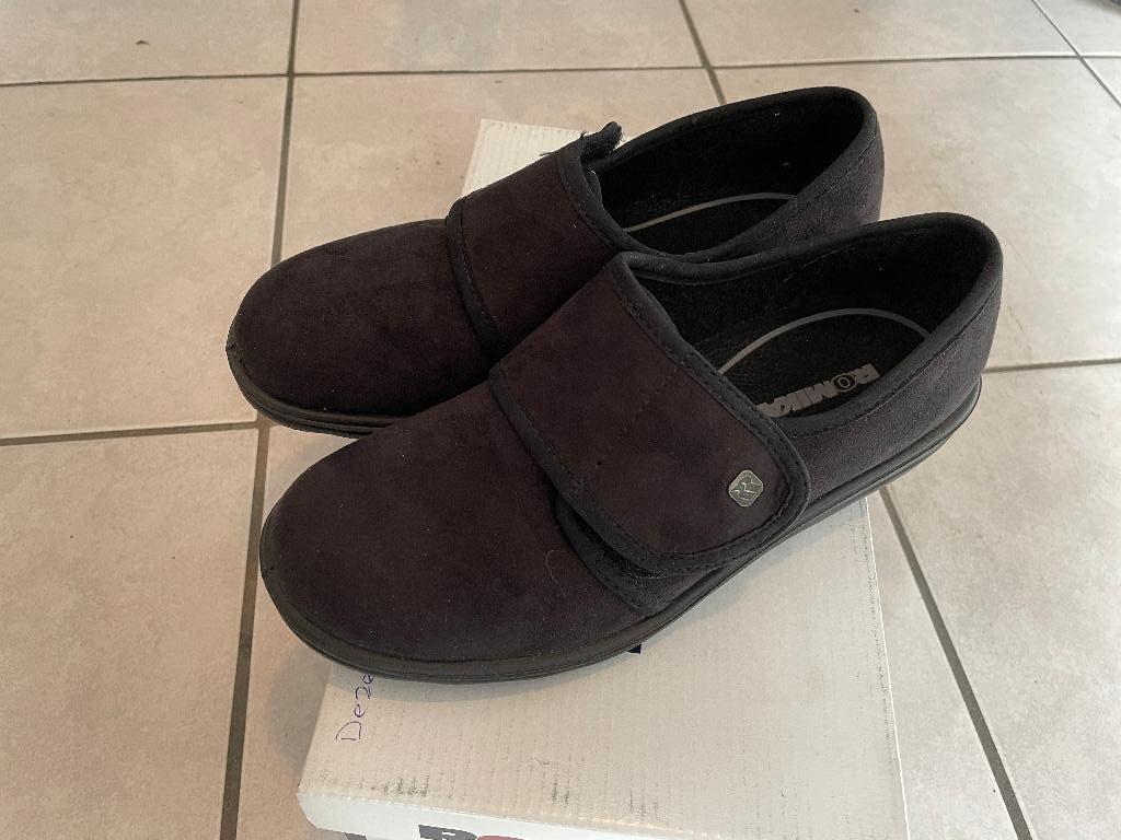 Pantoffels sloffen Dames Romika maat 36 zwart NIEUW, Zwart, Nieuw, Ophalen of Verzenden, Romika