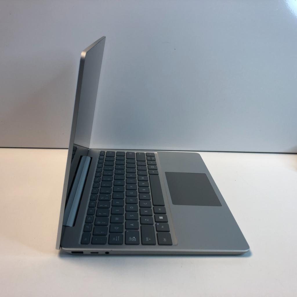 Microsoft Surface Laptop Go 2 | i5 | 128GB | 8GB, Microsoft, Zo goed als nieuw, Support@microsoft.com, Microsoft Corporation
One Microsoft Way
Redmond, WA 98052-6399
USA