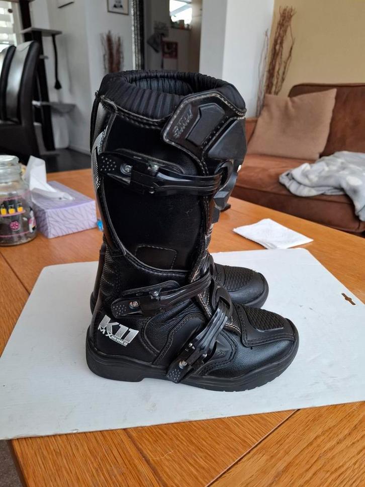 Crosslaarzen merk SHOT maat 34 kinderlaarzen, Motoren, Kleding | Motorkleding, Laarzen, Tweedehands, Ophalen of Verzenden