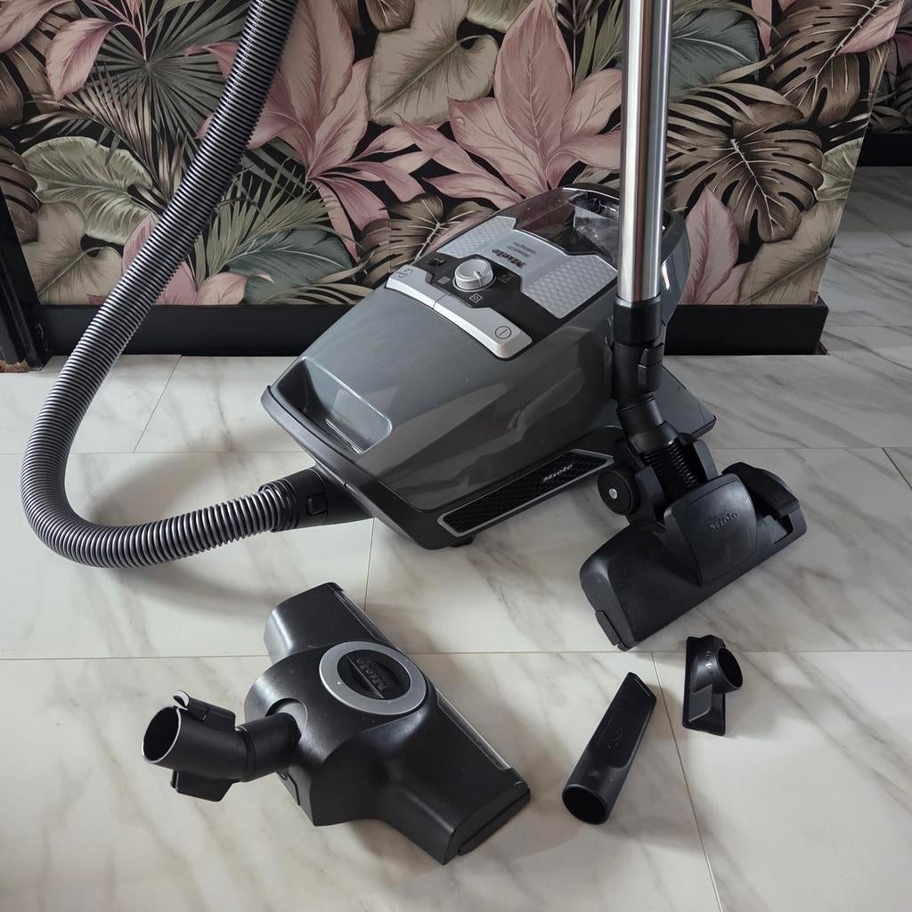 Miele Blizzard CX1 Cat & Dog Flex stofzuiger zonder zak, Witgoed en Apparatuur, Stofzuigers, Ophalen, Zo goed als nieuw, Reservoir