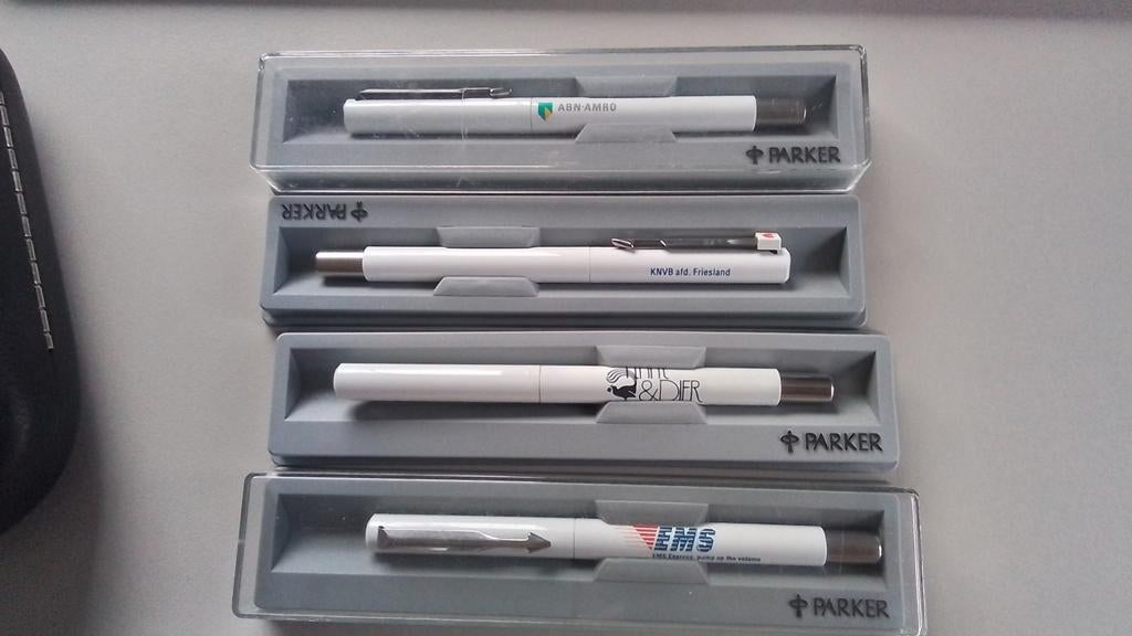 4 Parker pennen voor verzamelaar, Verzamelen, Pennenverzamelingen, Pennenset, Gebruikt, Parker, Ophalen of Verzenden