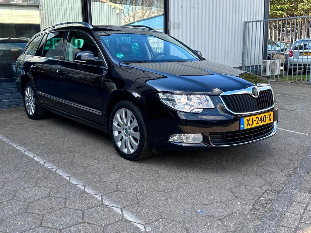 Skoda Superb Combi 2.0 TDI Ambition 4x4 Business Line/ Airco, Auto's, Skoda, Automaat, Euro 5, Gebruikt, 4 cilinders