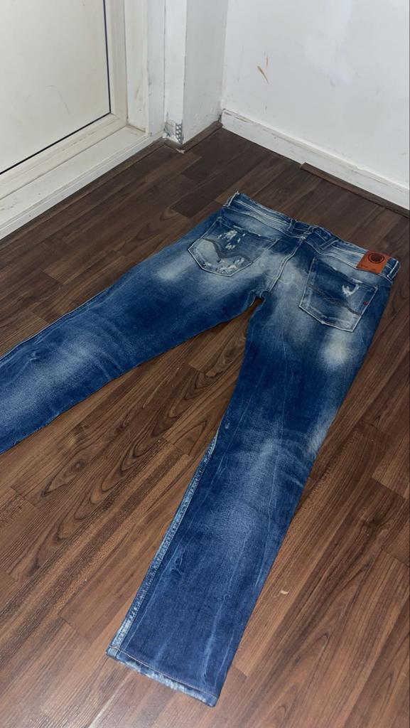 Donkerblauwe spijkerbroek van goede kwaliteit, Kleding | Heren, Spijkerbroeken en Jeans, Ophalen of Verzenden, Gedragen, Blauw