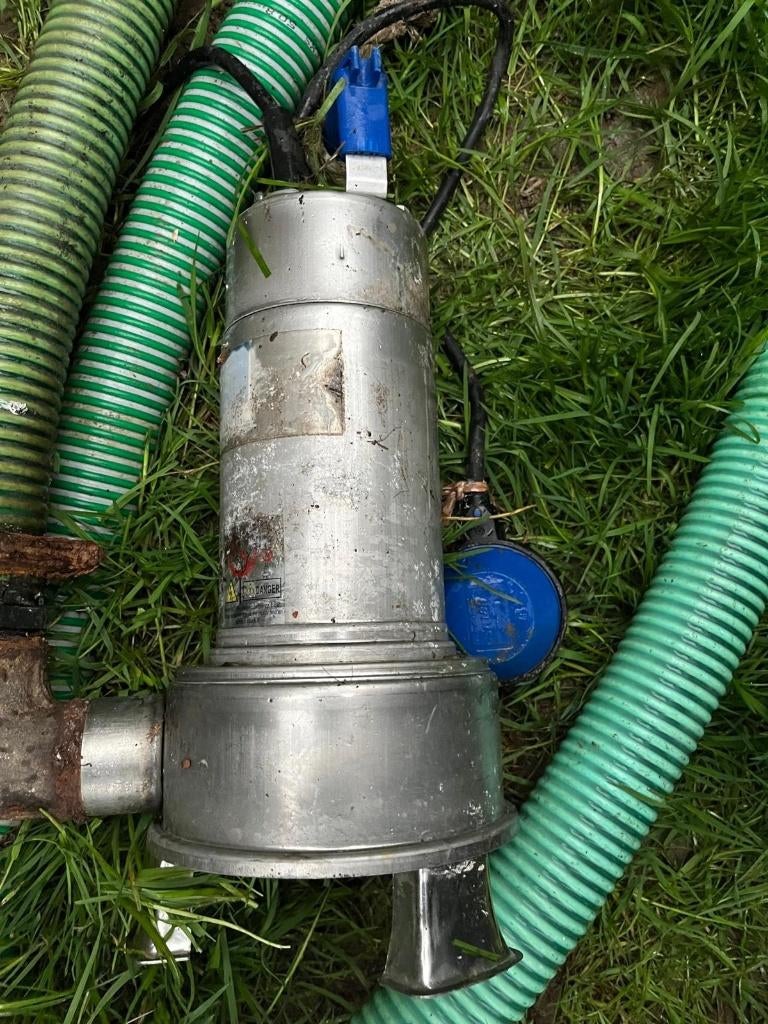 Ebara dompelpomp voor schoon- en vuilwater, Ophalen, Gebruikt, Elektrisch, Dompelpomp