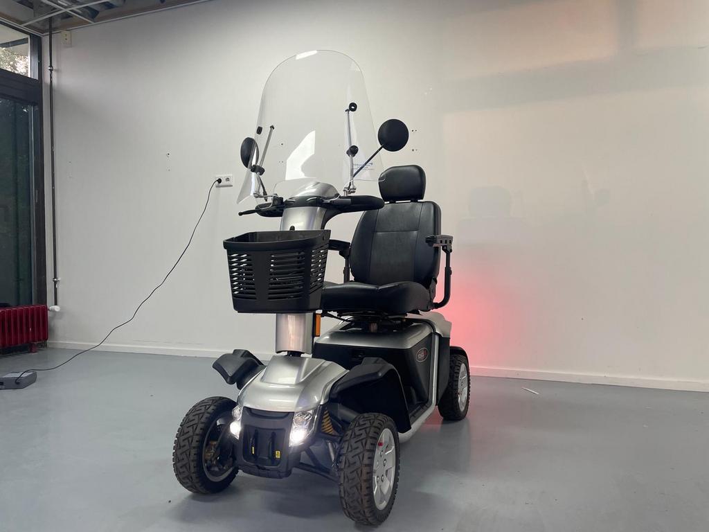 Prachtige Pride Royal 20 , Stevige 18kmpu scootmobiel, Ophalen of Verzenden, Zo goed als nieuw, Mango, 16 km/u of meer