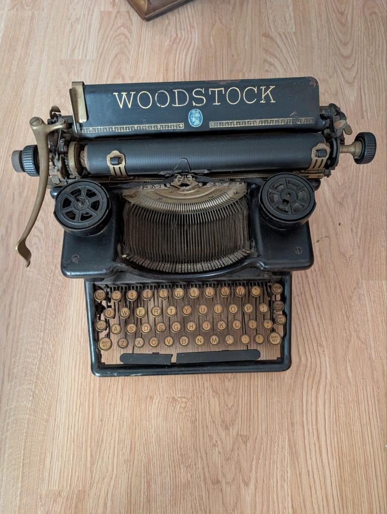 Woodstock typemachine, Ophalen