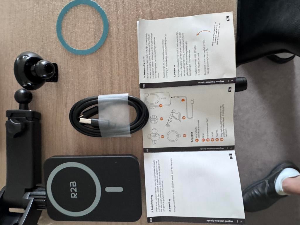 Telefoonhouder geschikt voor magnetisch draadloos opladen, Ophalen of Verzenden, Zo goed als nieuw, Overige merken
