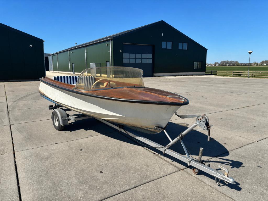 Mobiplast Speedboot 1963 | Yamaha 9.9 pk (2000) + trailer, Watersport en Boten, Speedboten, Ophalen, Gebruikt, Minder dan 70 pk
