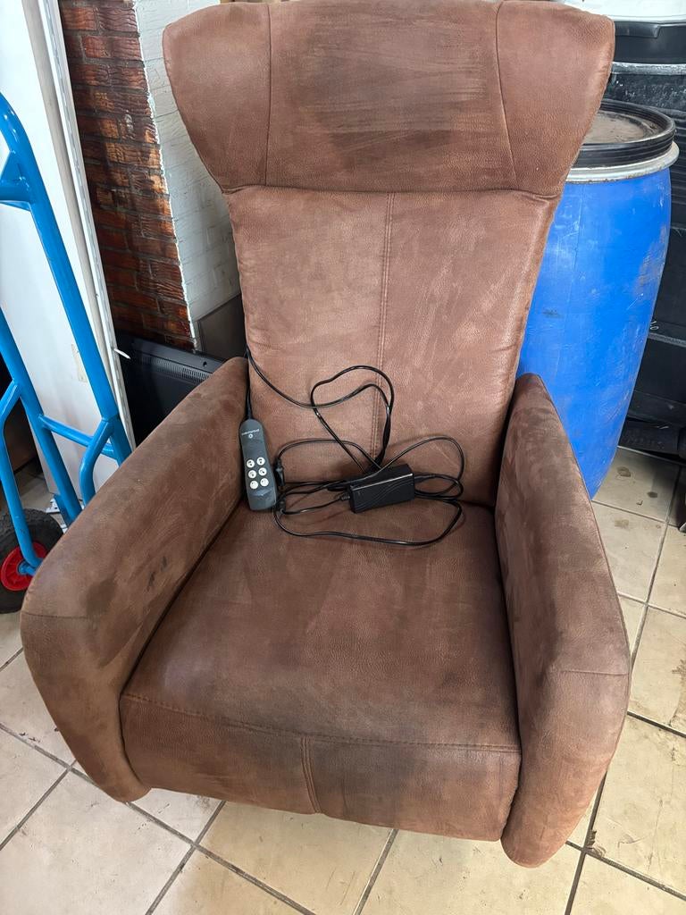 Prominent sta-op stoel, Ophalen, Gebruikt, Stof, 75 tot 100 cm