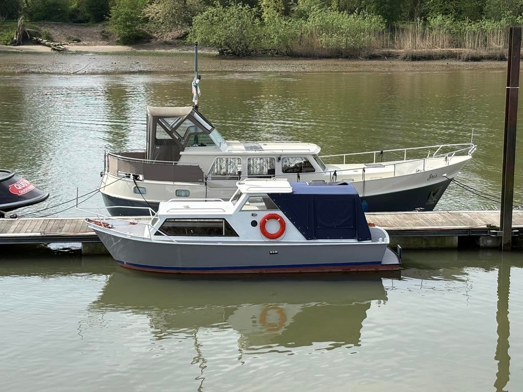 Stalen kruiser 7,5m met slaapplek, Ophalen, 10 tot 30 pk, Gebruikt, Staal